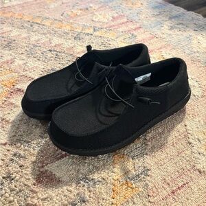 Men’s size 12 black Hey Dude shoes